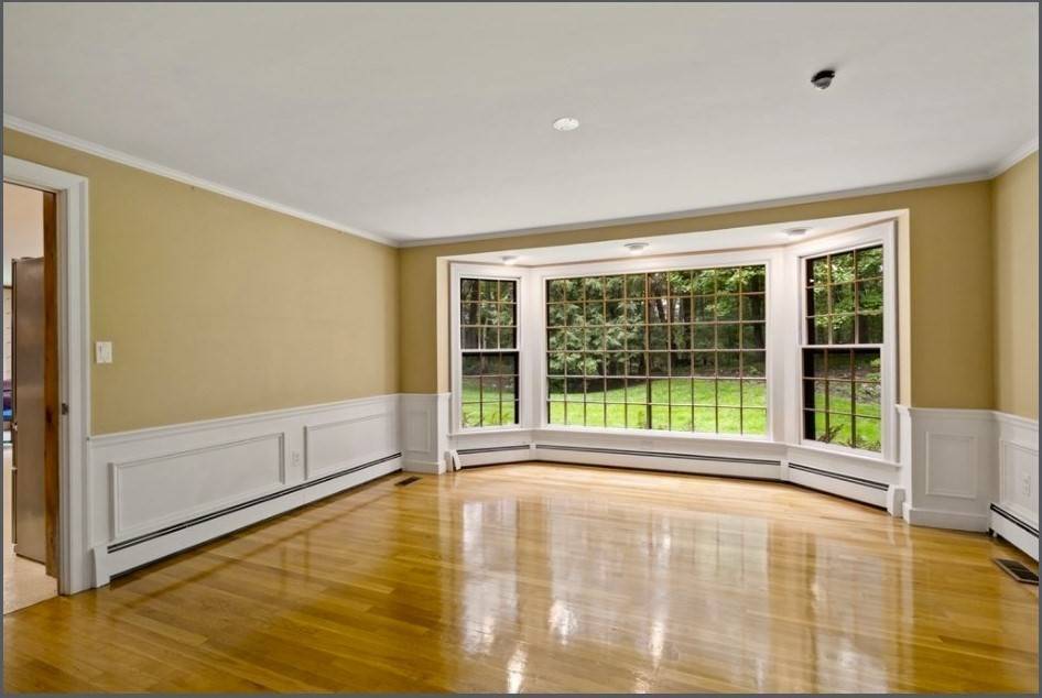 Wayland, MA 01778,81 Draper Rd