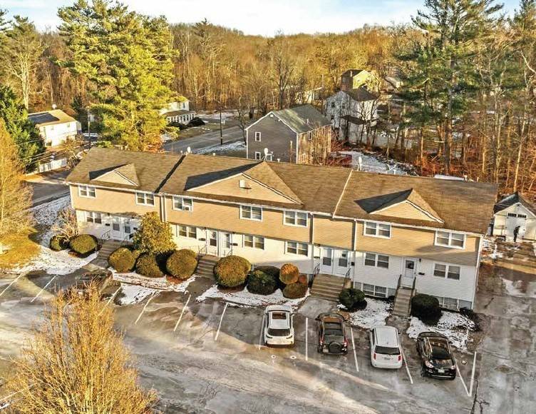 Holbrook, MA 02343,174 Pine St