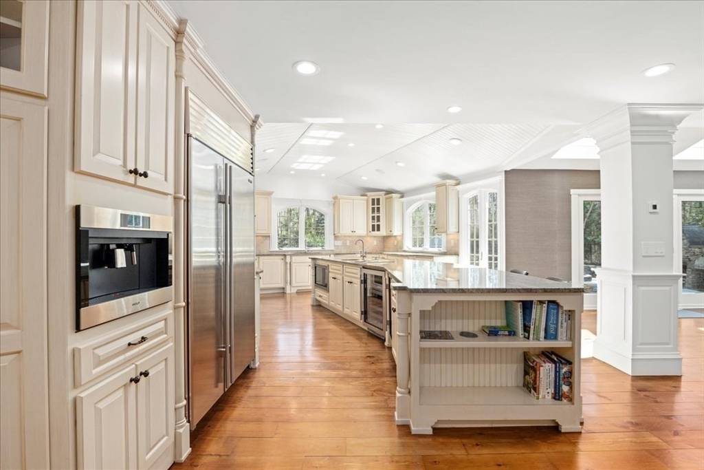 Northborough, MA 01532,239 West St