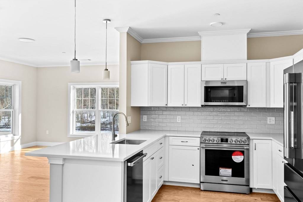 Milton, MA 02186,485 Blue Hills Parkway #14
