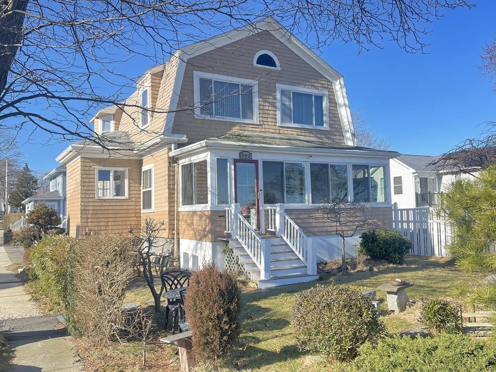 Quincy, MA 02171,593 Quincy Shore Dr #2