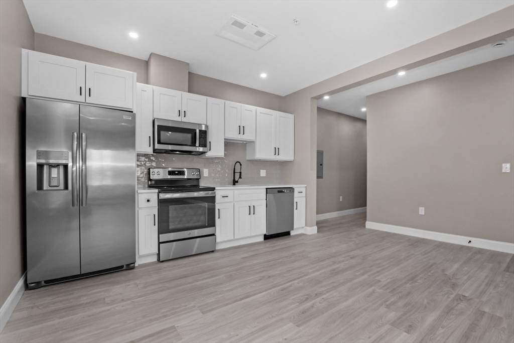 Revere, MA 02151,5 Washington Ave #503