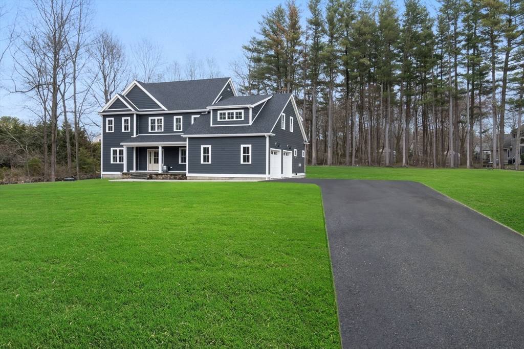 Danvers, MA 01923,10 Chatham Lane