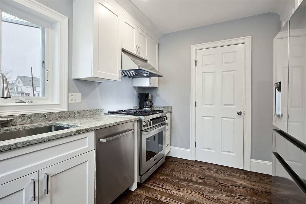 Hull, MA 02045,24 P St