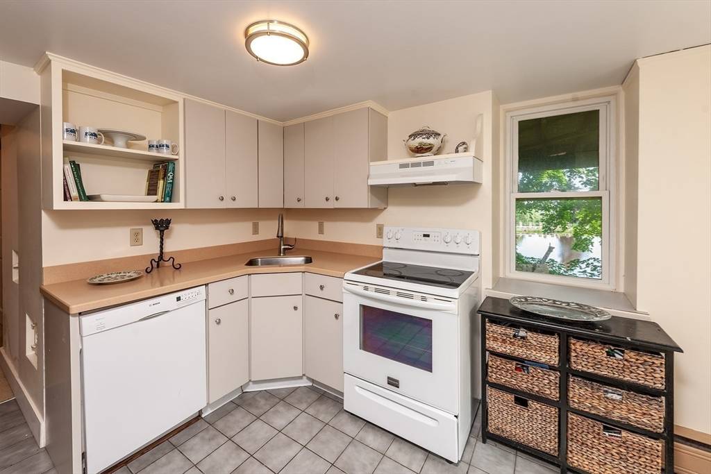Rockport, MA 01966,6 Holbrook Court #2