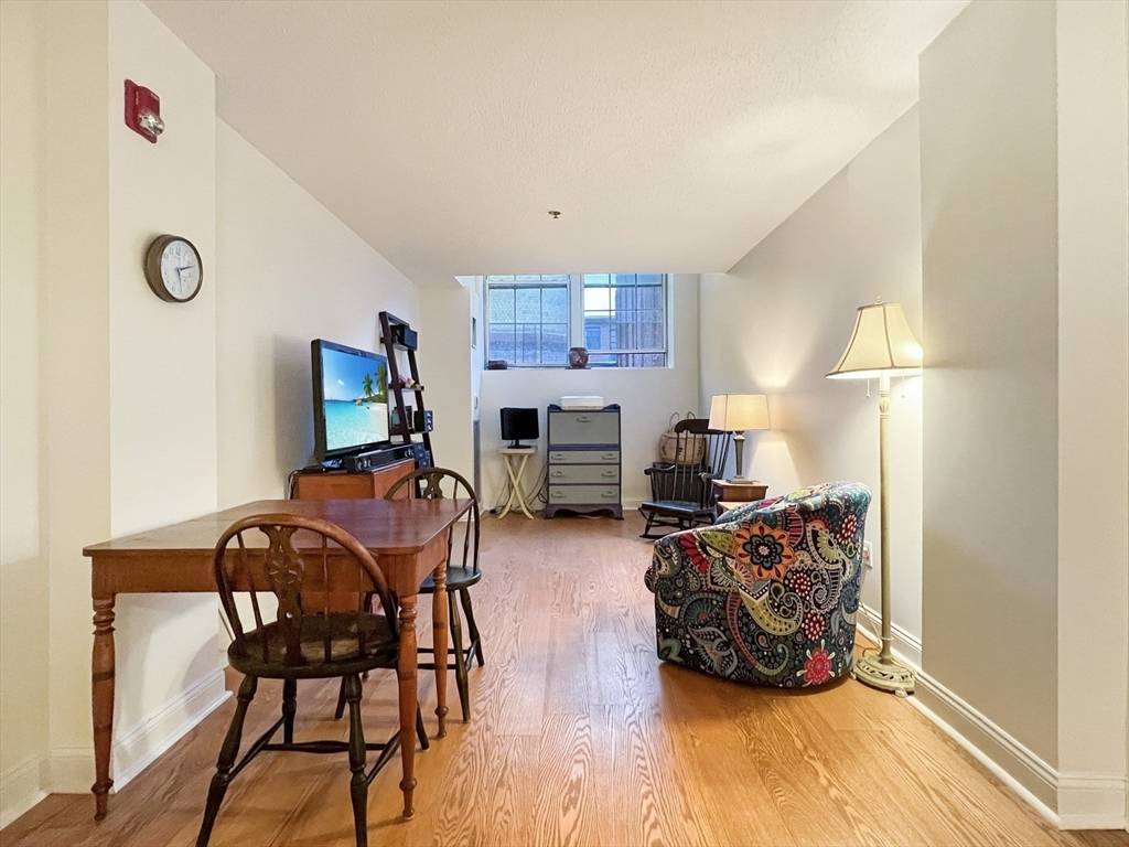 Lowell, MA 01852,200 Market St #4403