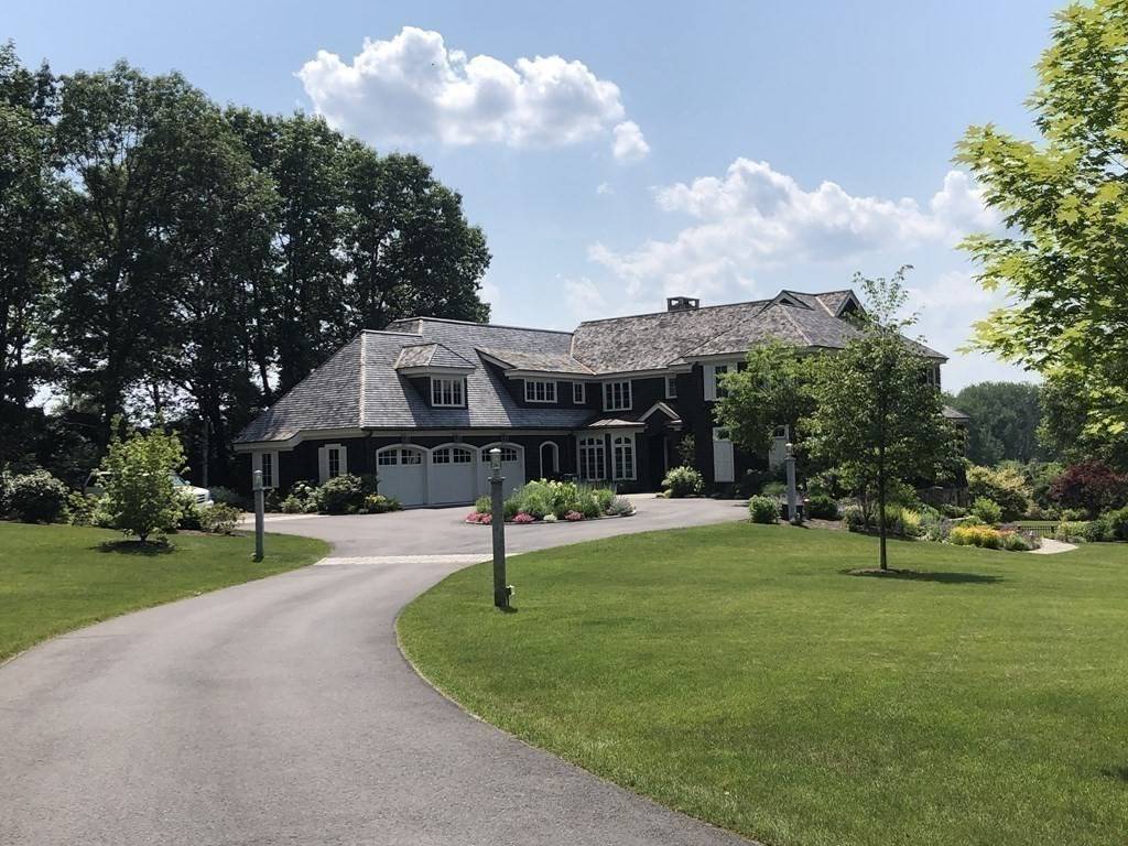 Wayland, MA 01778,4 Ellen Mary Way