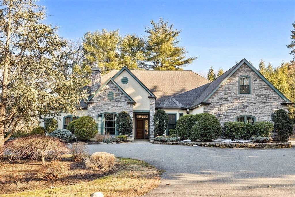 Winchester, MA 01890,26 Swan Road