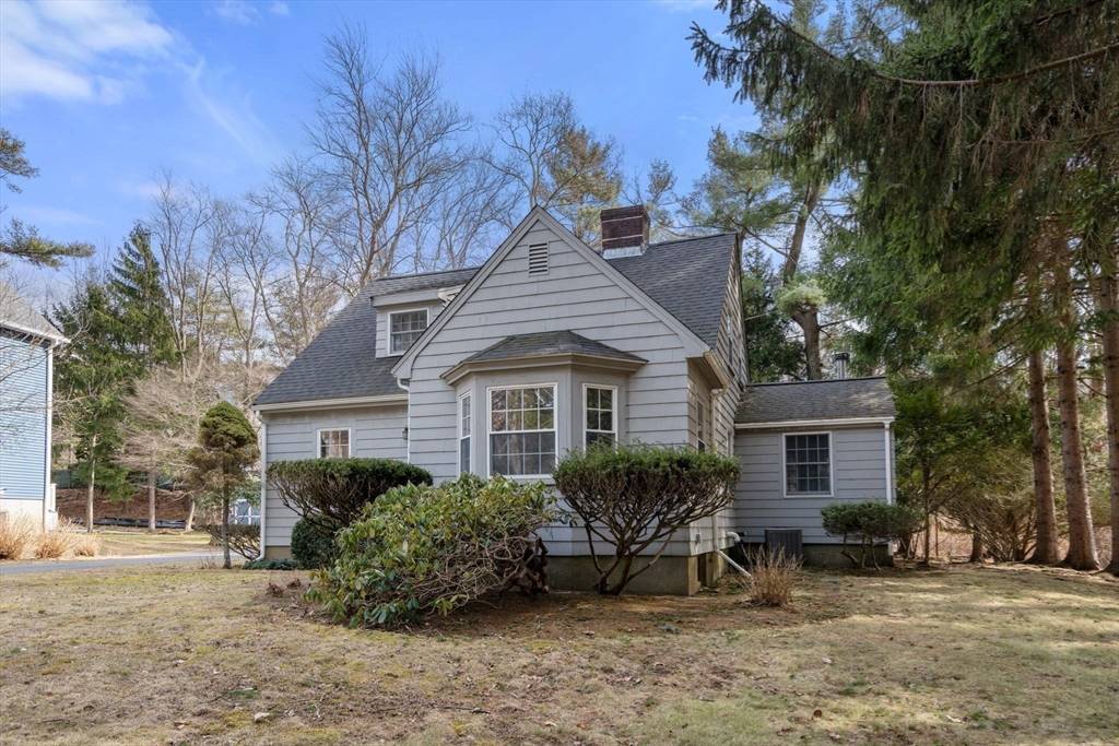 Walpole, MA 02032,24 Park Lane
