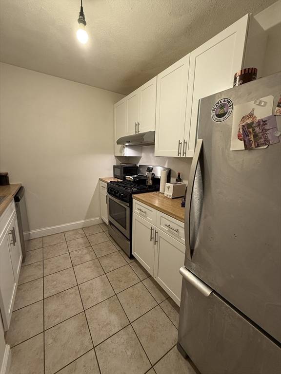 Boston, MA 02116,296 Columbus Ave., #4