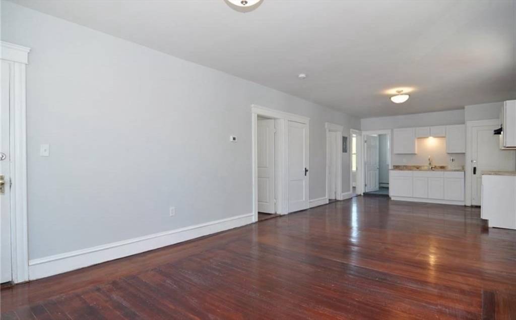 Pawtucket, RI 02860,169 Newell Avenue