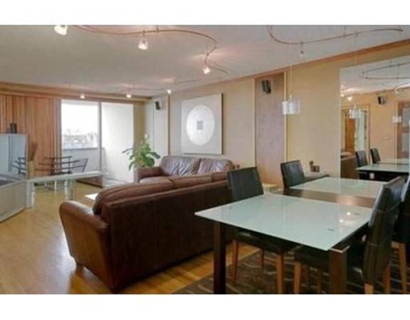 Brookline, MA 02445,77 Pond Ave #1409