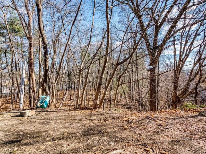 Holden, MA 01520,198 Reservoir St