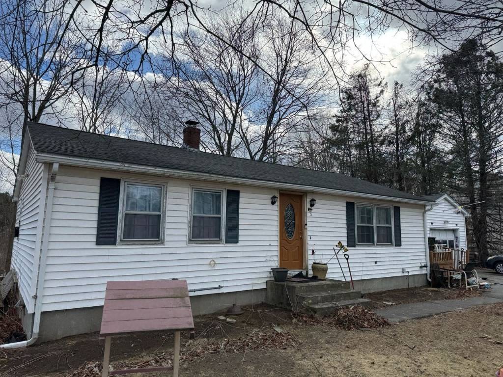 Uxbridge, MA 01569,76 Hartford Ave West