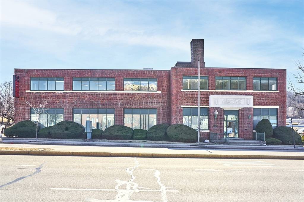 Worcester, MA 01604,333 Shrewsbury Street