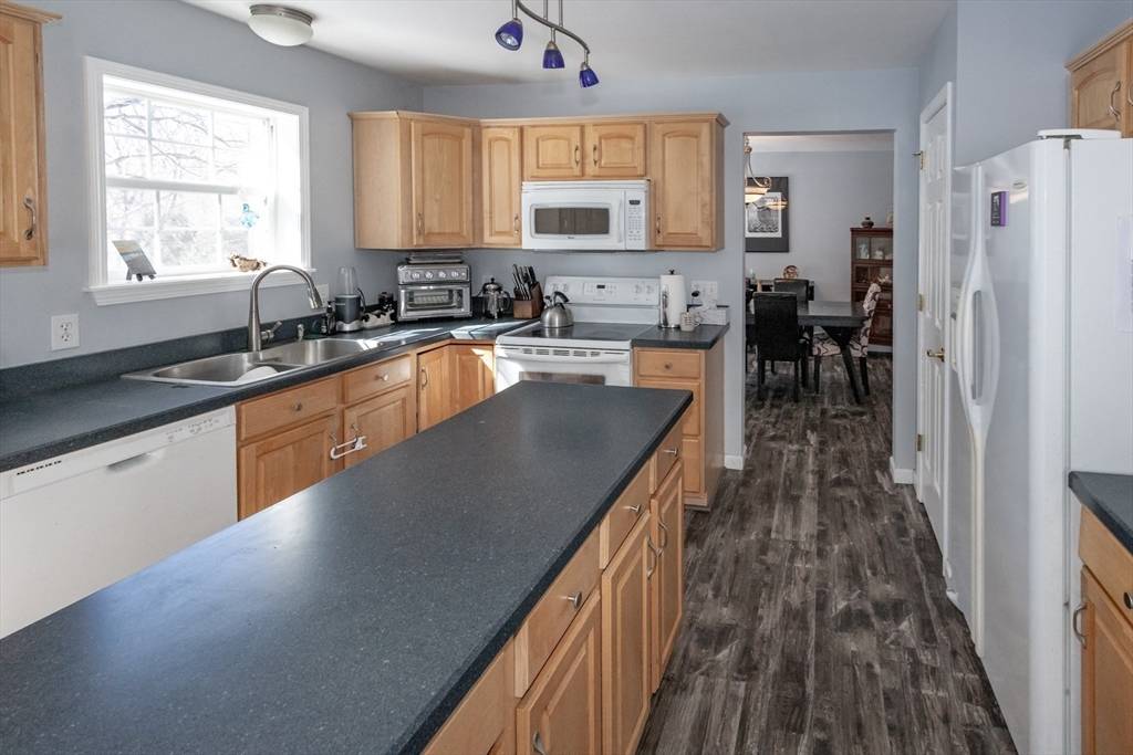 Northampton, MA 01062,497 Riverside Dr