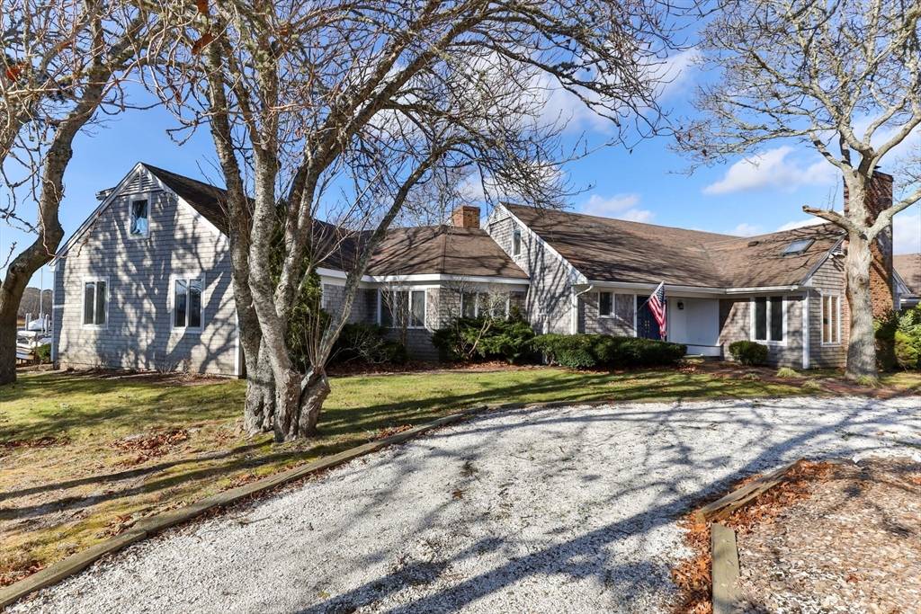Harwich, MA 02646,27 Saquatucket Bluffs Road