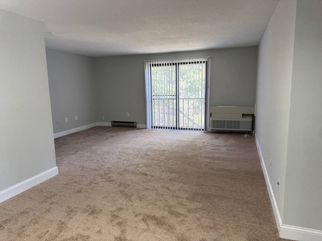 Natick, MA 01760,23 Village Rock Lane #24
