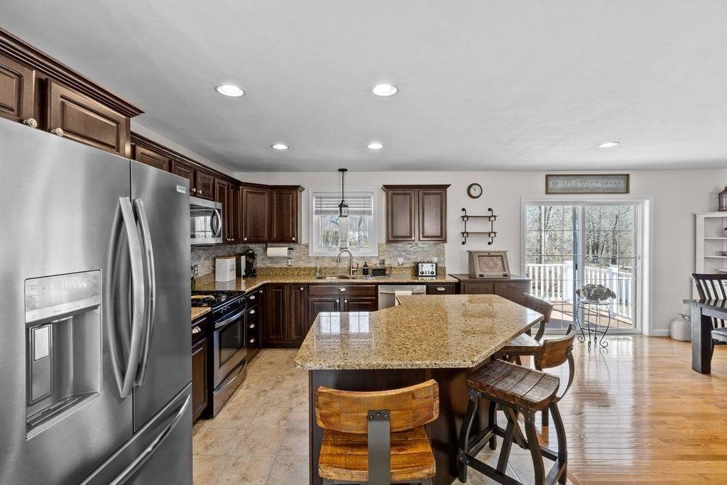Swansea, MA 02777,39 Oliver Way
