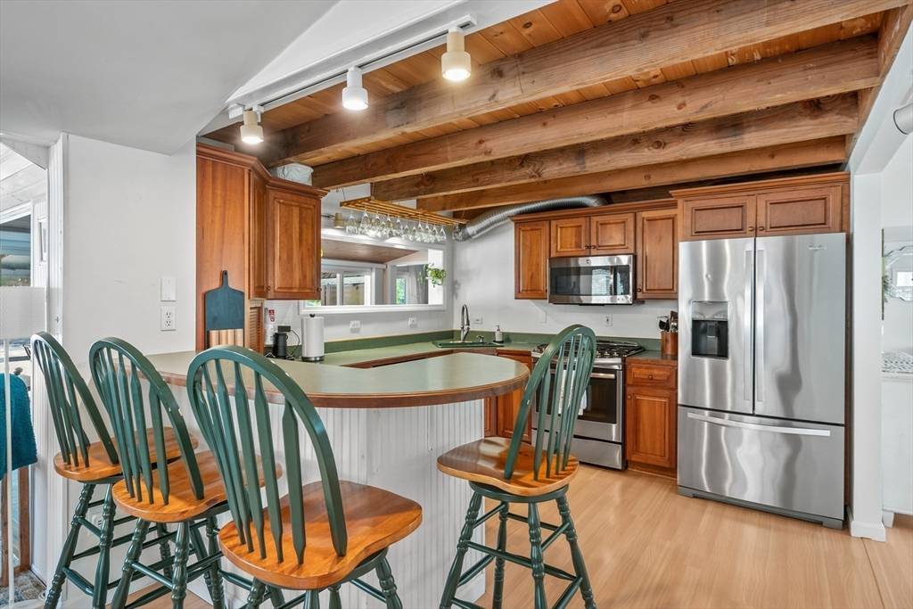 Barnstable, MA 02635,1860 Santuit-Newtown Road