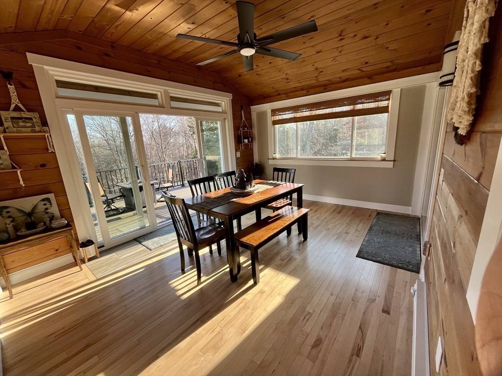 Holland, MA 01521,104 Wales Rd