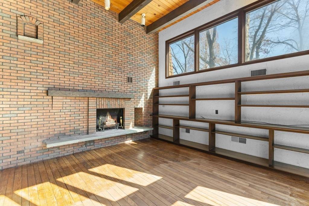 10 Scotch Dam Road Easton, MA 02375