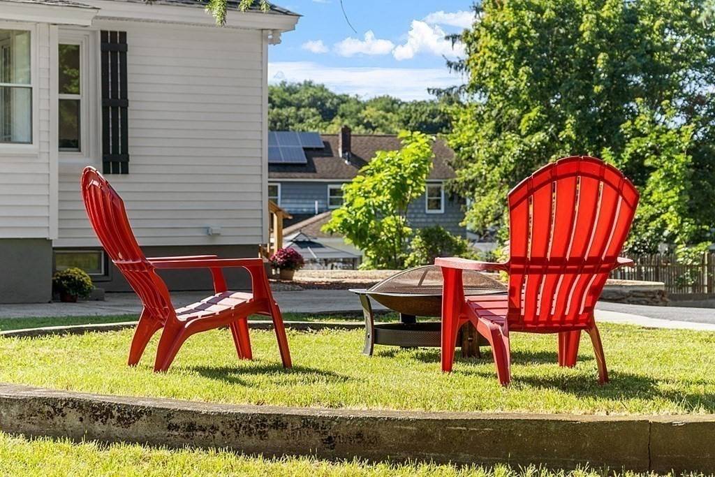 Leominster, MA 01453,38-R Johnson St