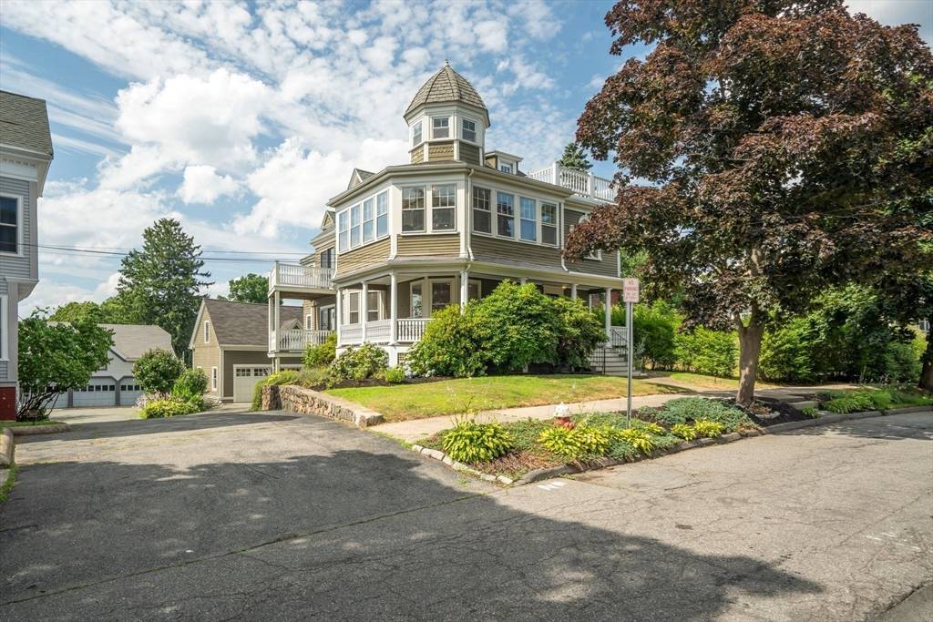 Swampscott, MA 01907,140 Elmwood Road