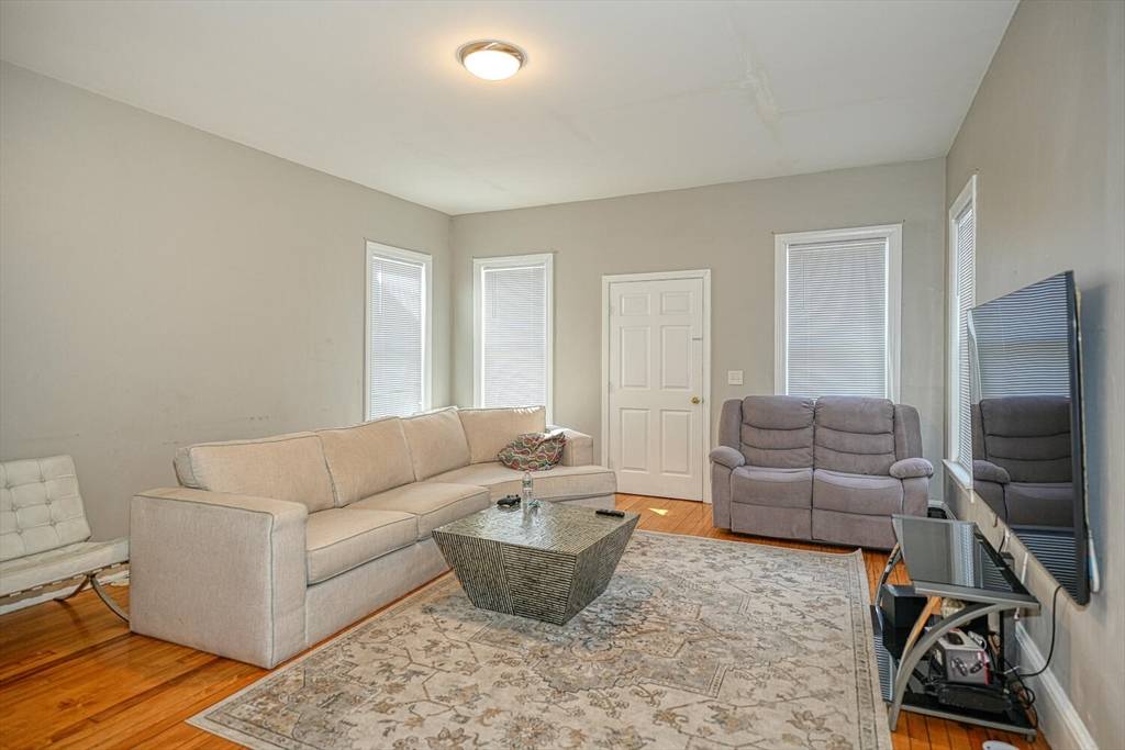 Framingham, MA 01702,597 Union Ave