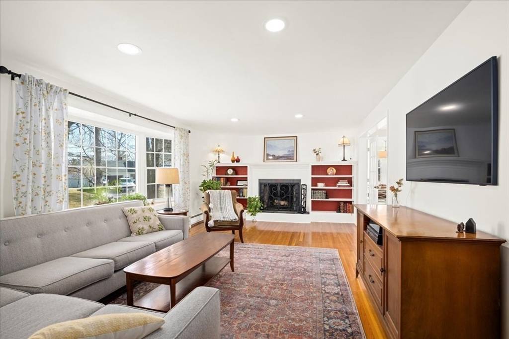Holden, MA 01520,85 Woodridge Rd