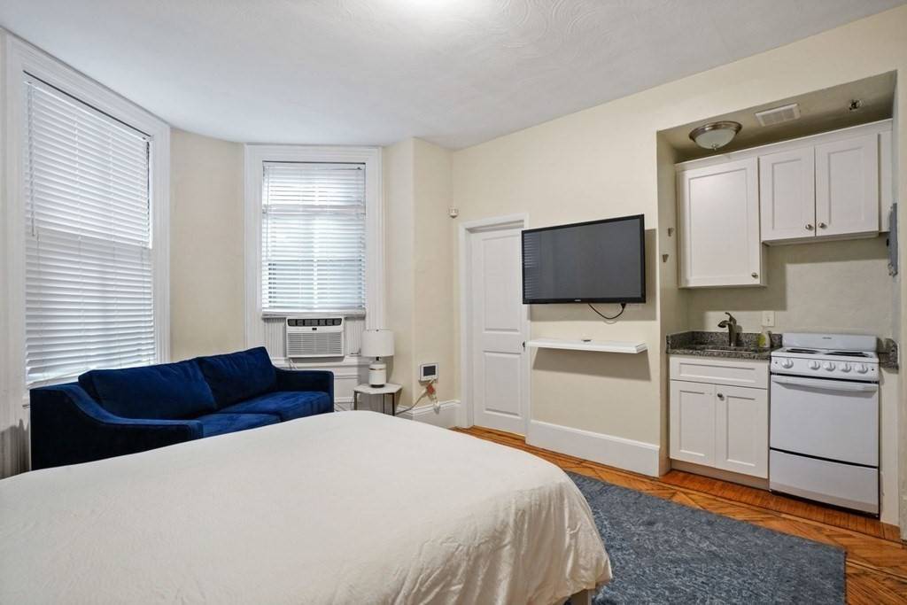 Boston, MA 02116,284 Marlborough #4
