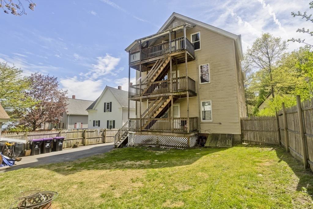 Holyoke, MA 01040,4 Columbia St