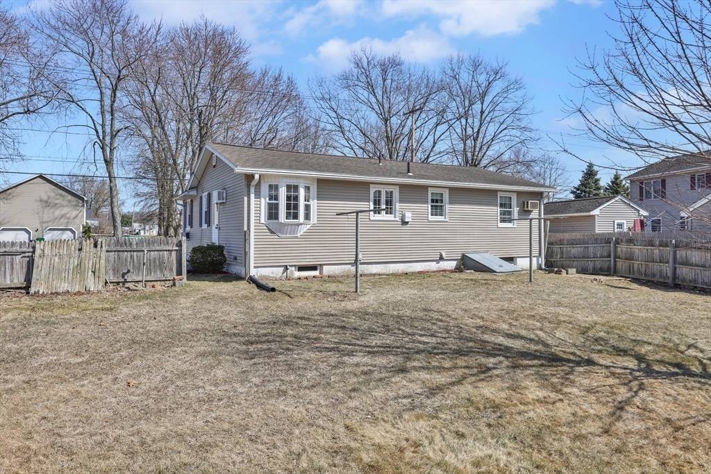 Chicopee, MA 01013,380 Old Field Rd