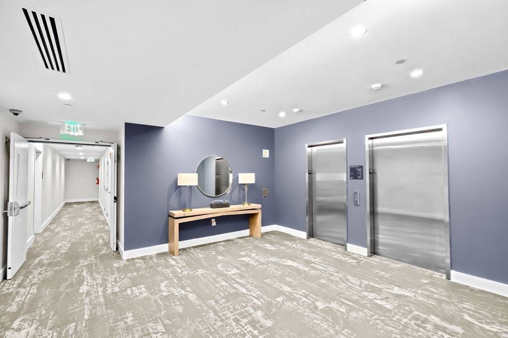 Boston, MA 02127,14 West Broadway #1001