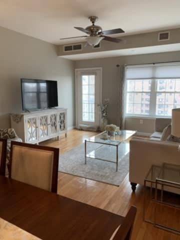 Peabody, MA 01960,8 Walnut St #415