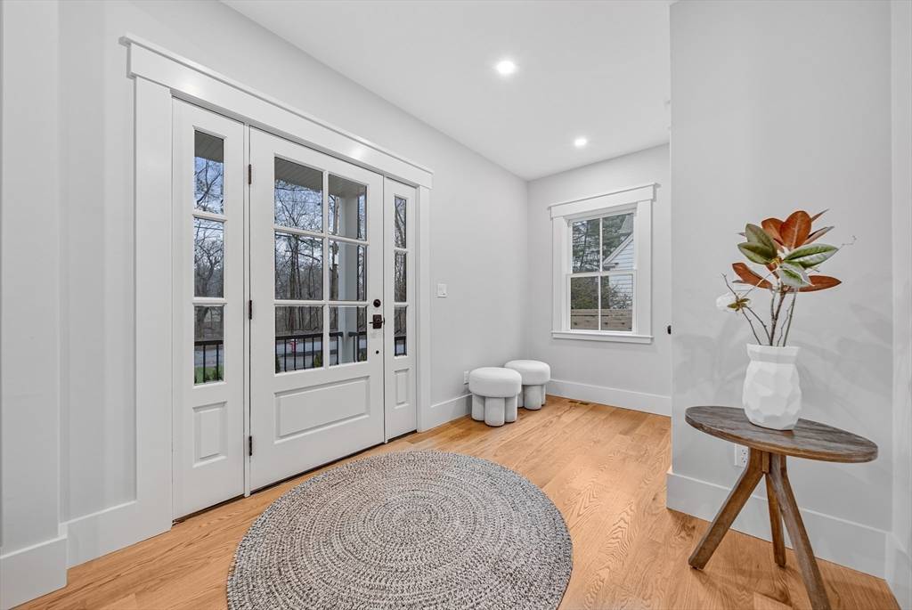 Wellesley, MA 02481,27 Boulevard Rd