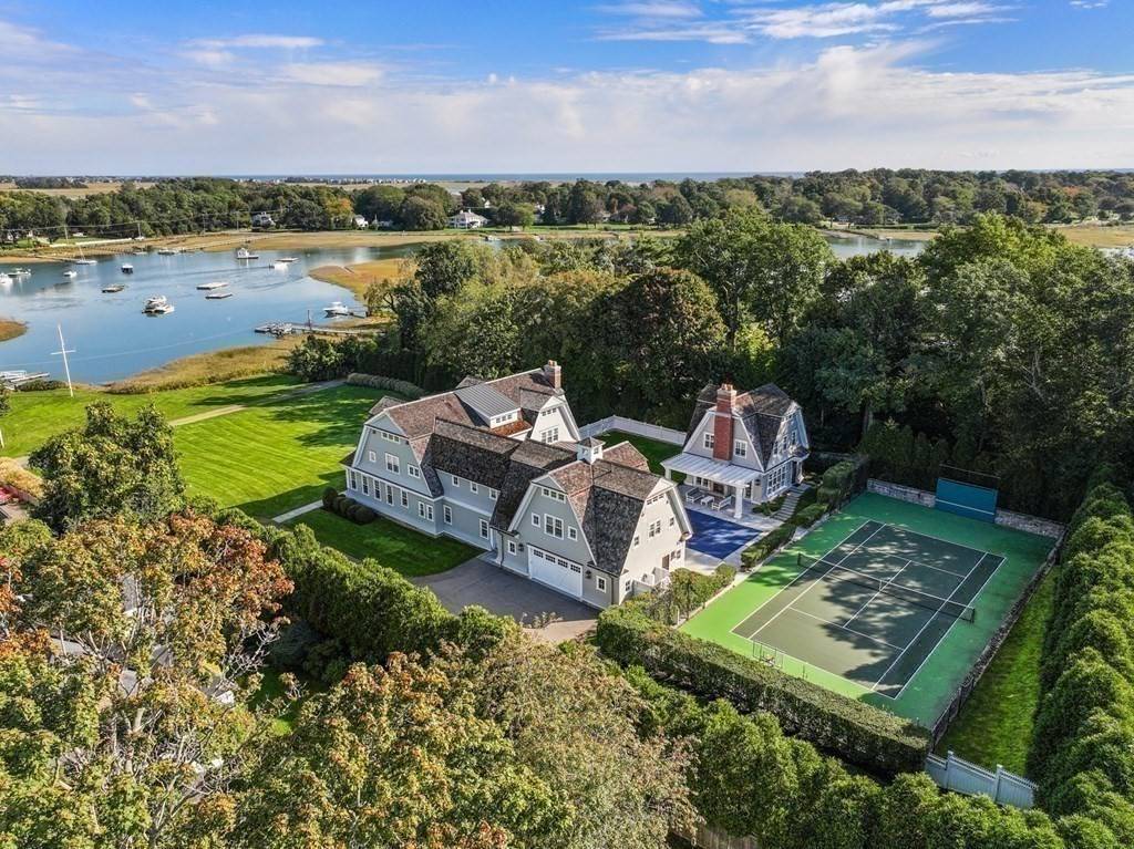 Duxbury, MA 02332,21 River Lane