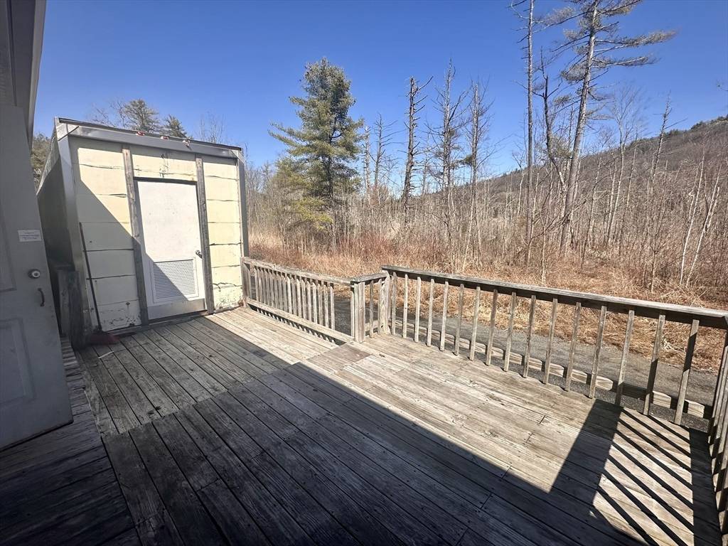 Shelburne, MA 01370,1105 Rt 2