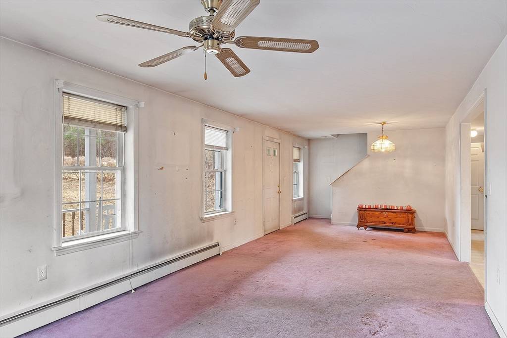 Leominster, MA 01453,69 Biscuit Hill Dr