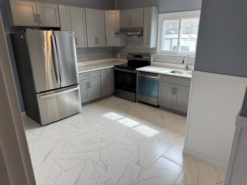 Quincy, MA 02171,72 Newbury Ave #1