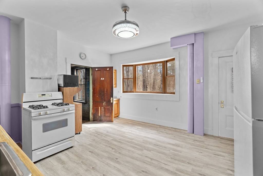 Framingham, MA 01701,367 Elm Street