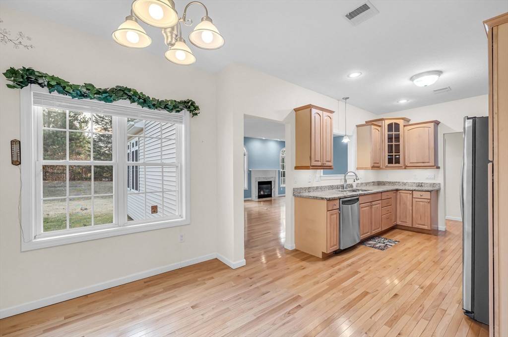 Suffield, CT 06078,21 Green Briar #21