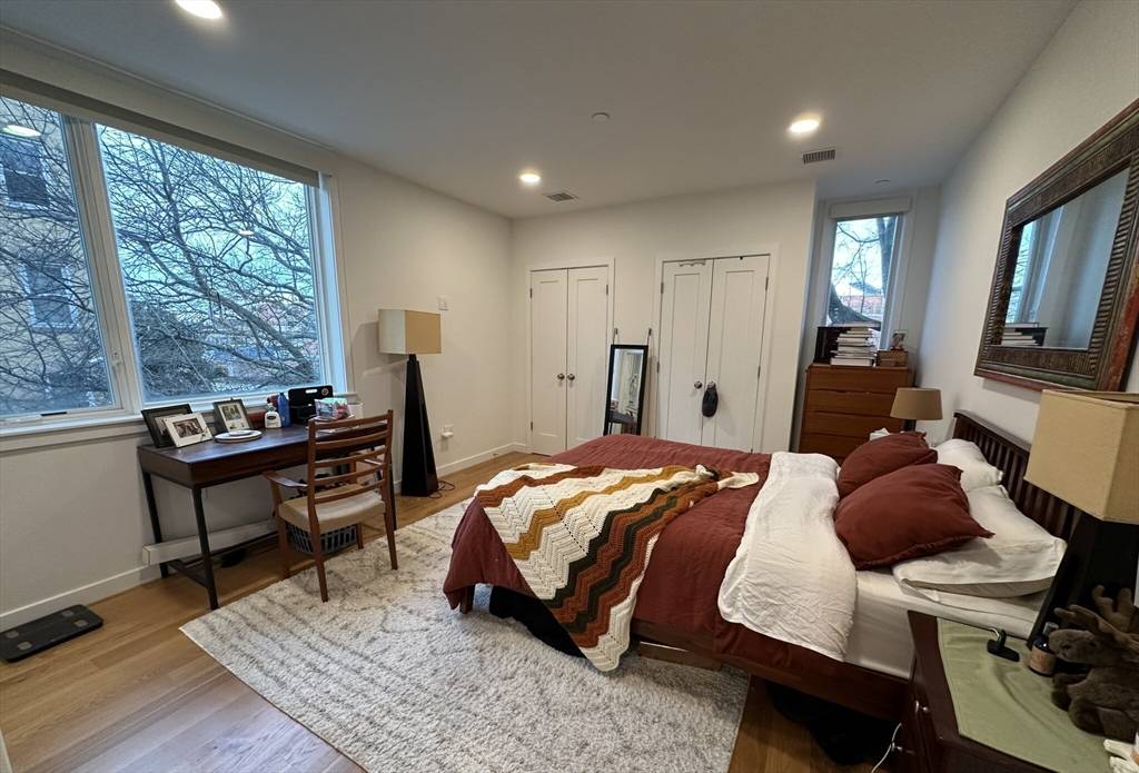 Boston, MA 02215,16 Miner St #402