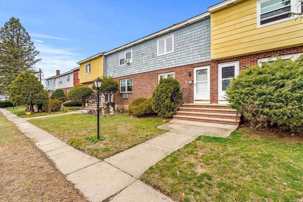 Lawrence, MA 01843,14 Shawsheen Ct #14