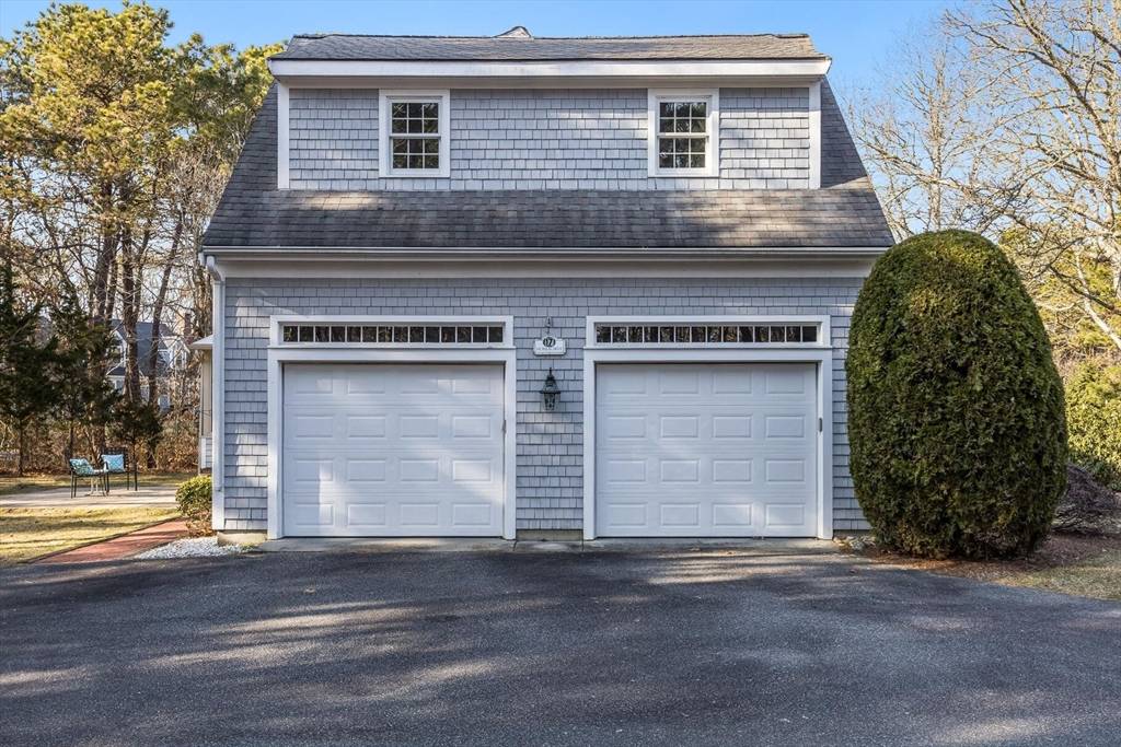 Yarmouth, MA 02675,17 Nicholas Drive
