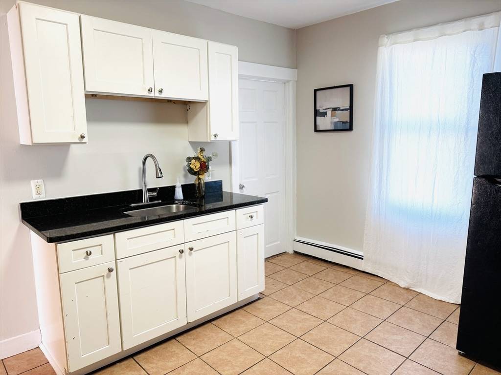 712 Lawrence St Lowell, MA 01852