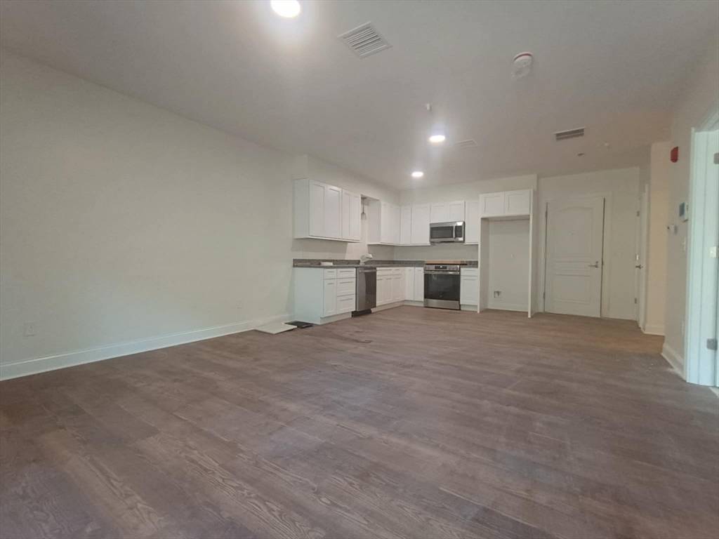 Revere, MA 02151,10 Franklin Ave #104
