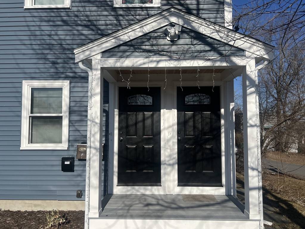 Fitchburg, MA 01420,84 Carey St #1