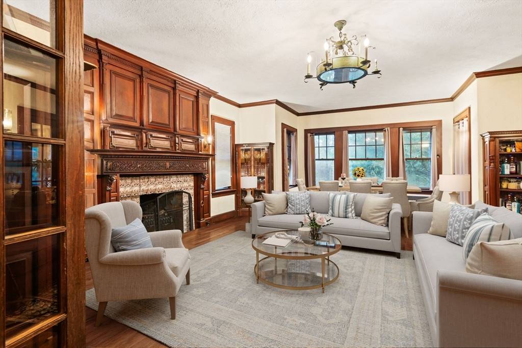 Needham, MA 02492,660 South Street