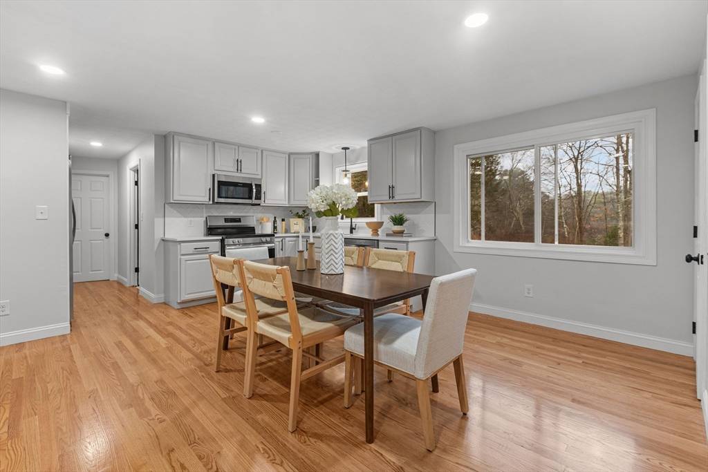 Stoughton, MA 02072,275 West St